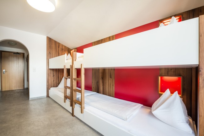 Mehrfachbelegung durch Stockbetten möglich